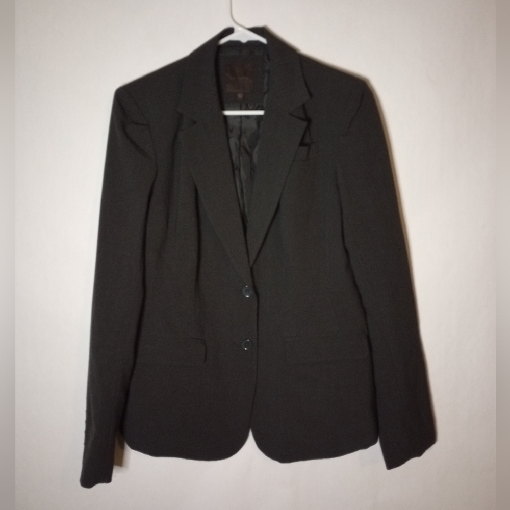 The limited grey blazer size 4